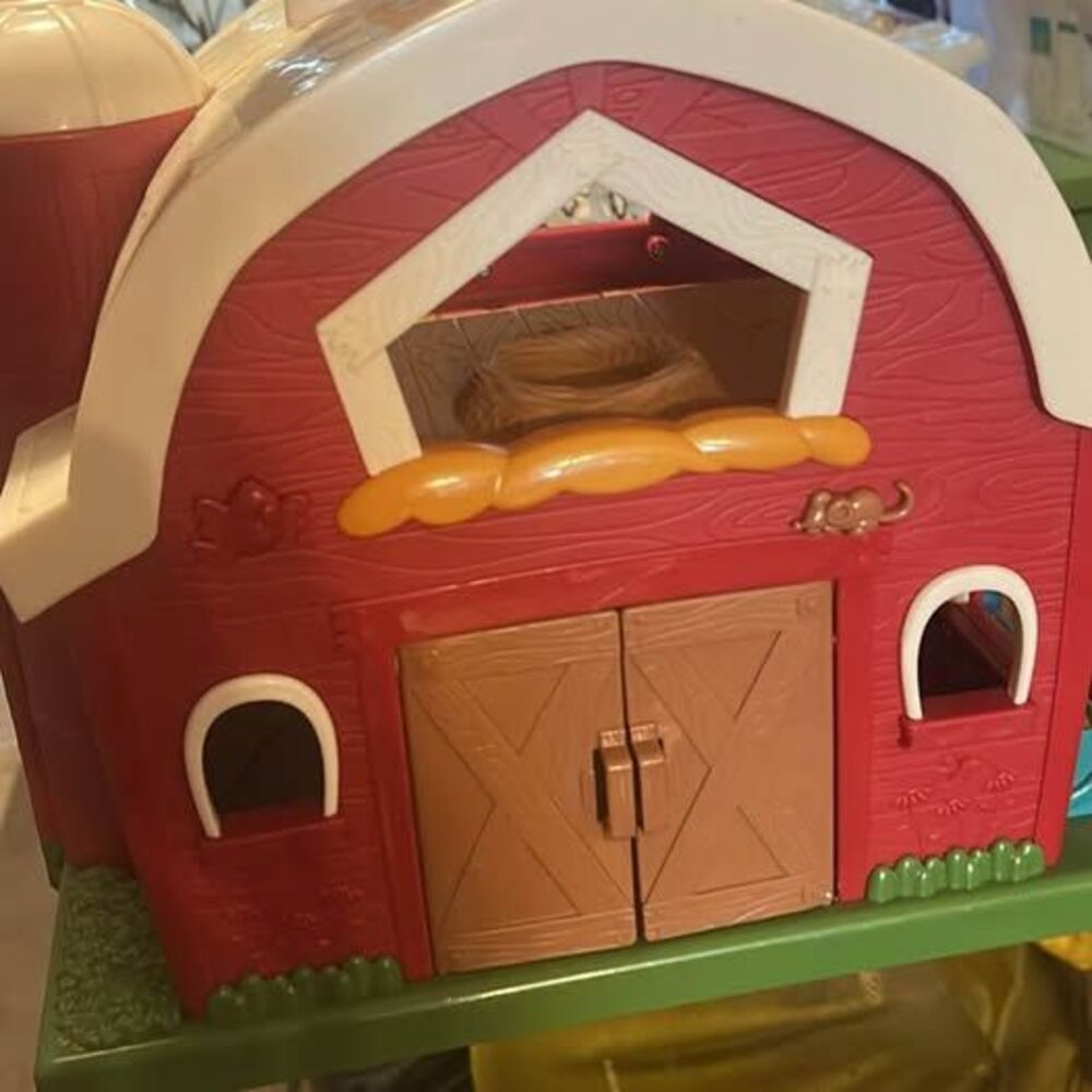 Fisher-Price Little People Caring for Animals Farm